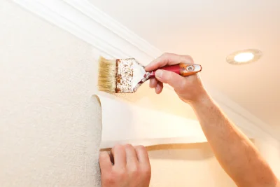 Pose de papier peint à Olloix — revêtements muraux et toiles de verre